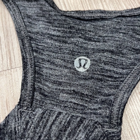 Lululemon tank top (no tags) - Picture 2 of 4
